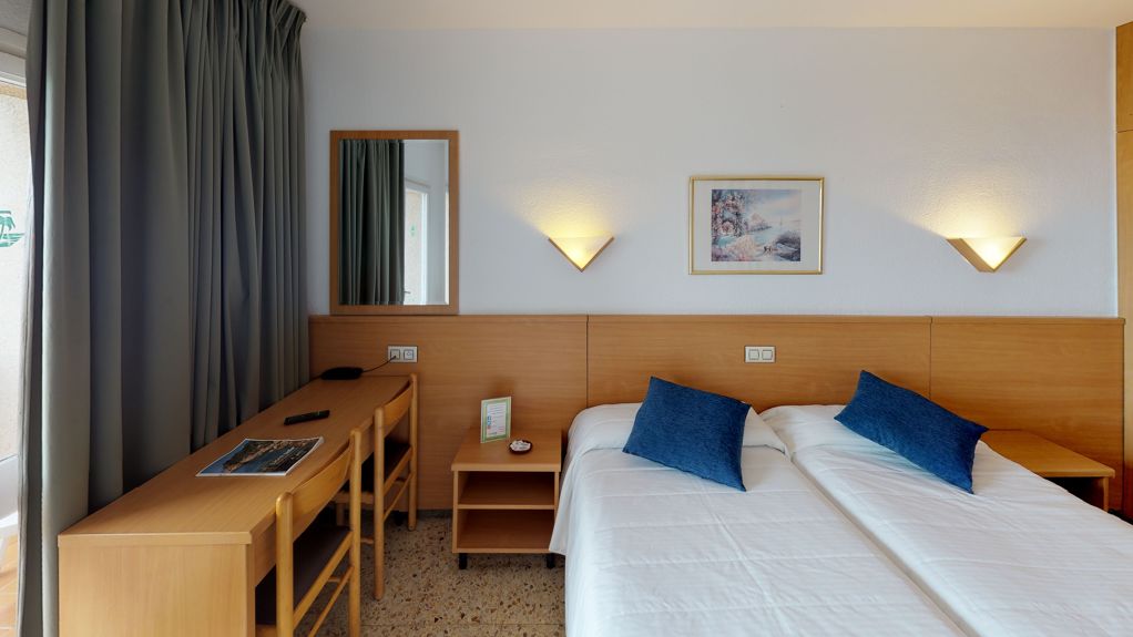 Doble Econòmica - 32569-Economic-Room-Hotel-Samba-Bedroom--1-.jpg